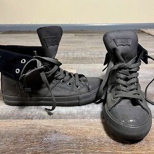 Levis High Top Gray Tennis Shoes